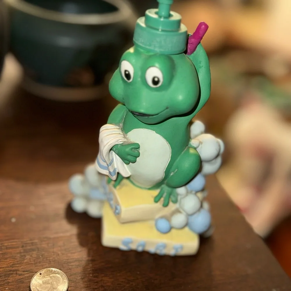 Cute Green Frog Bathroom Soap Dispenser
